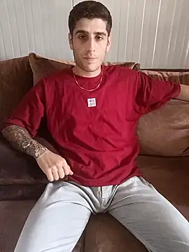 arenn1997 online show from March 11, 12:01 pm