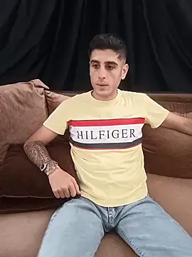 arenn1997 online show from October 16, 1:19 pm