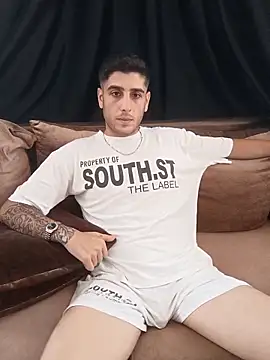 arenn1997 online show from September 25, 12:37 pm