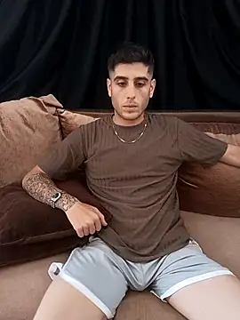 arenn1997 online show from October 14, 12:23 pm