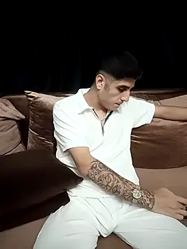 arenn1997 online show from September 8, 10:09 pm