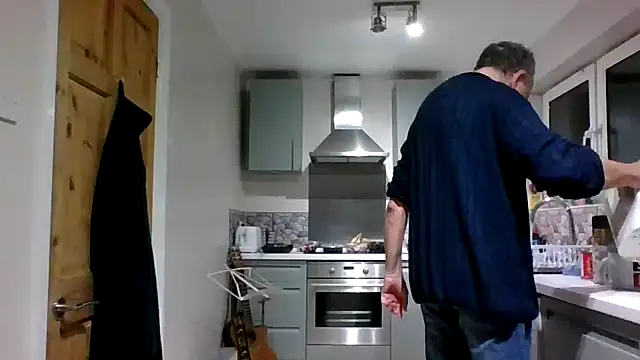 jimmybenido online show from December 19, 5:18 pm