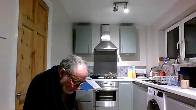 jimmybenido online show from December 27, 5:16 pm