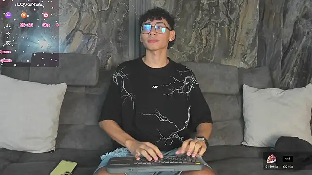 Daviid laidd online show from December 20, 11:34 pm