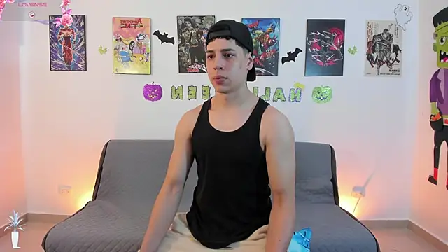 jonathanjoestar  online show from October 24, 8:21 pm