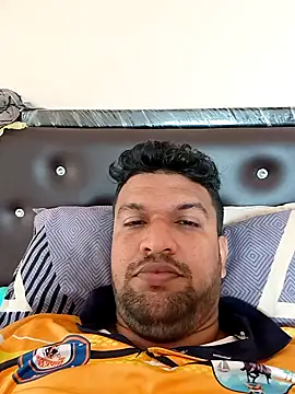 Snapshot of vini1754 chatting on October 29, 5:43 am vini1754 online show from October 29, 5:43 am