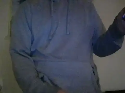 JohnDoe7586 online show from December 17, 12:23 am