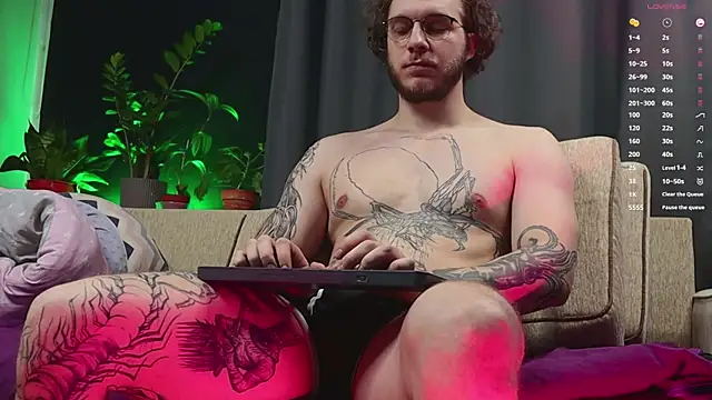 pleasure8869 online show from September 17, 6:14 am