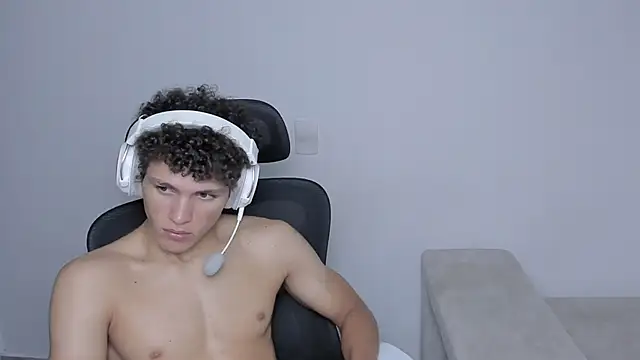 laurent nova online show from September 13, 12:17 pm