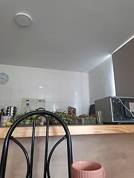 calientoboy online show from June 1, 1:22 pm