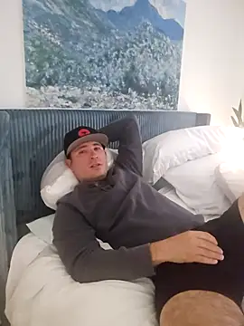 JeepinAround online show from October 10, 2:33 pm