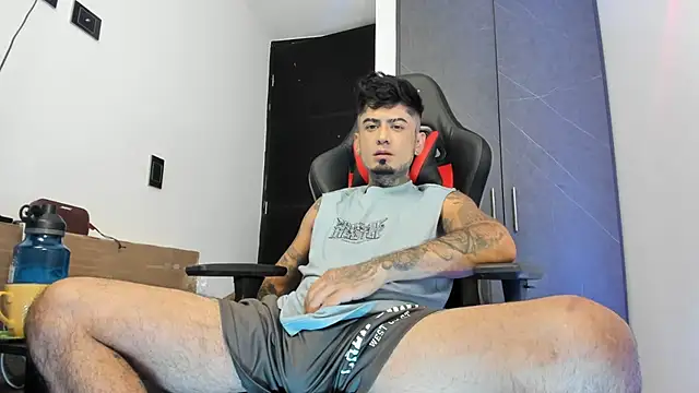 sergiio mesa27 online show from February 22, 11:43 pm