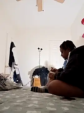 KingDragon098 online show from December 18, 11:23 pm