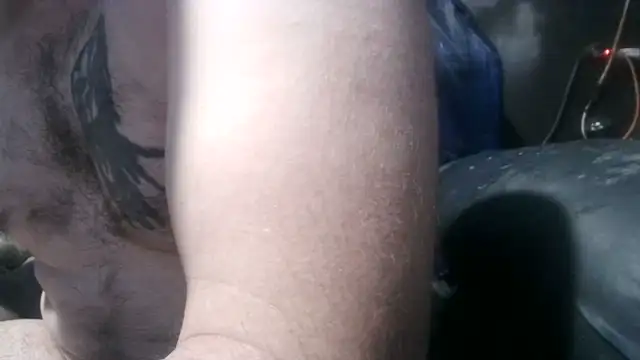 robeaulieu02 online show from December 7, 11:40 am