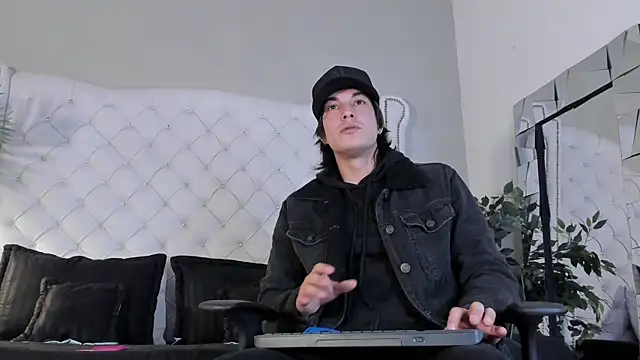 Karimferrer online show from November 28, 9:06 pm