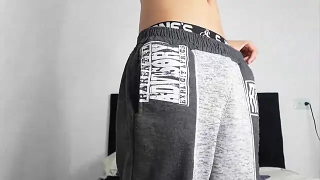 MarcoAlexLatino online show from January 24, 2:18 am