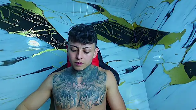 Kevin22 222 online show from March 20, 3:23 am