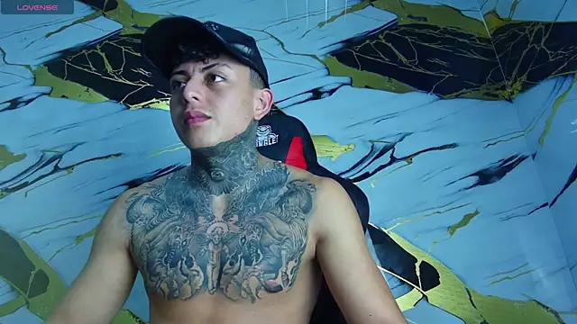 Kevin22 222 online show from March 23, 1:53 am