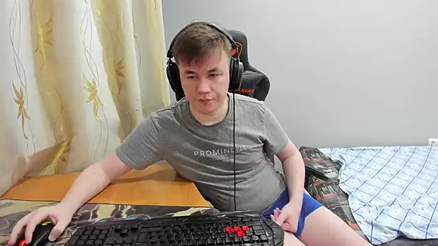 iliaskrislove online show from May 1, 11:18 pm
