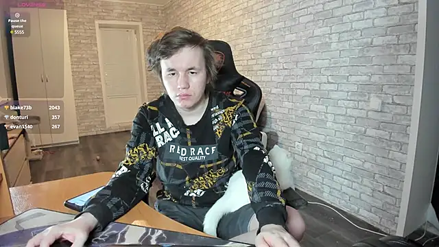 iliaskrislove online show from March 12, 12:53 am