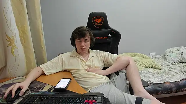 iliaskrislove online show from September 15, 10:33 pm