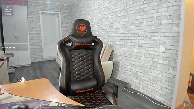 iliaskrislove online show from February 24, 3:55 am