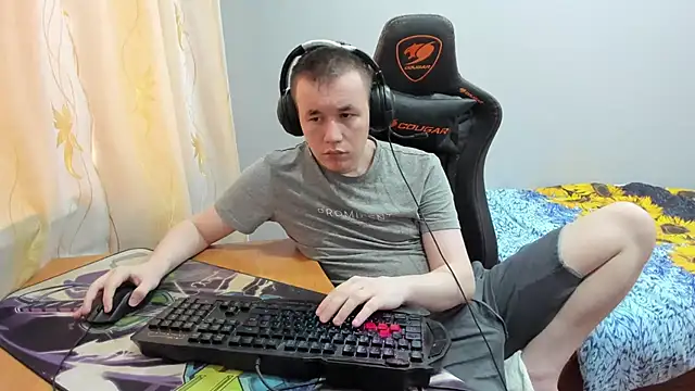 iliaskrislove online show from October 15, 3:58 am