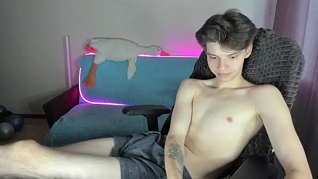 Liam sexy1 online show from October 13, 2:23 pm