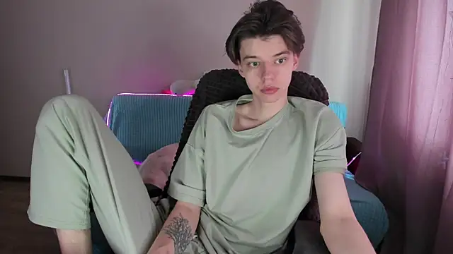 Liam sexy1 online show from March 20, 8:20 am