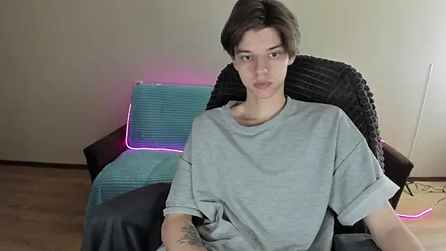 Liam sexy1 online show from December 14, 7:36 pm