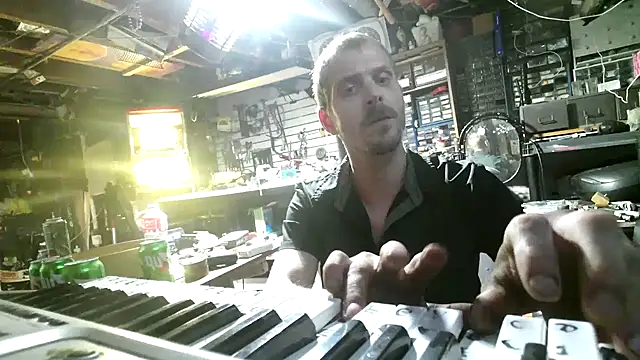 mrwinsalot88 online show from September 24, 1:38 am