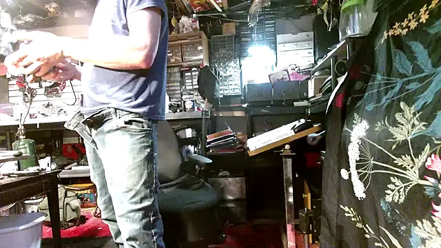 mrwinsalot88 online show from October 11, 11:03 am