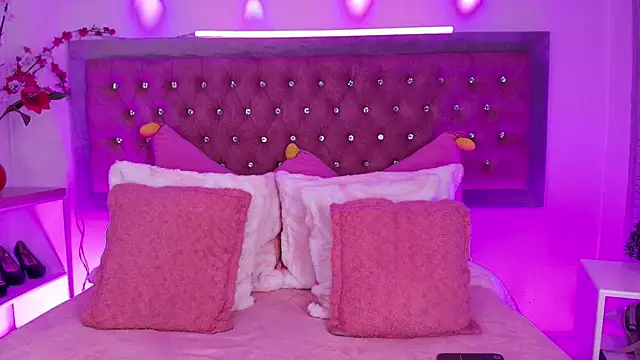 Tayzon Foxxx online show from October 1, 1:04 pm