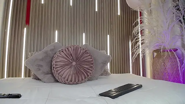 Tayzon Foxxx online show from March 10, 8:26 pm