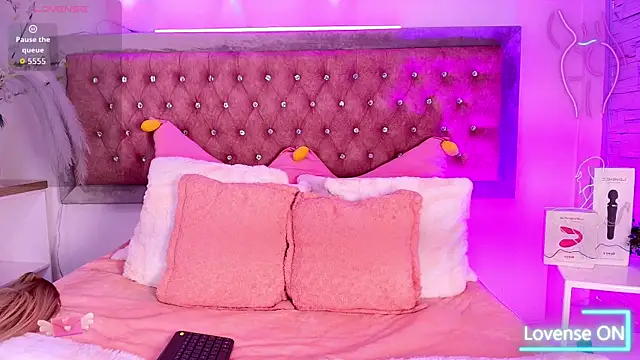 Tayzon Foxxx online show from October 23, 12:52 pm