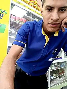 Snapshot of Rogersmit2 chatting on September 18, 2:41 pm Rogersmit2 online show from September 18, 2:41 pm