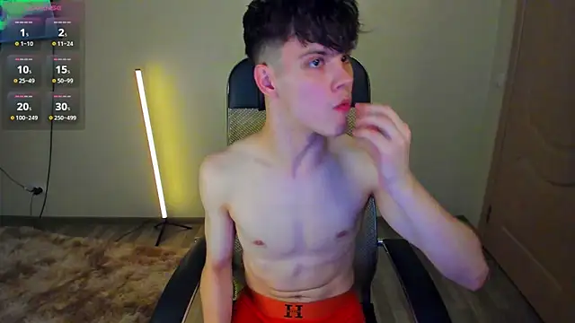 Aiden Sensual online show from September 14, 5:04 pm