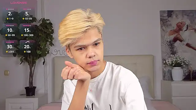 Felix Rey online show from February 26, 4:24 pm