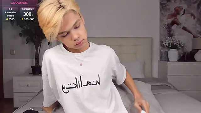 Felix Rey online show from February 21, 4:05 pm