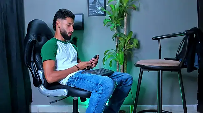 Damian 022 online show from December 27, 4:26 am