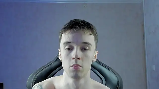 MasonWarholl online show from March 20, 8:34 pm