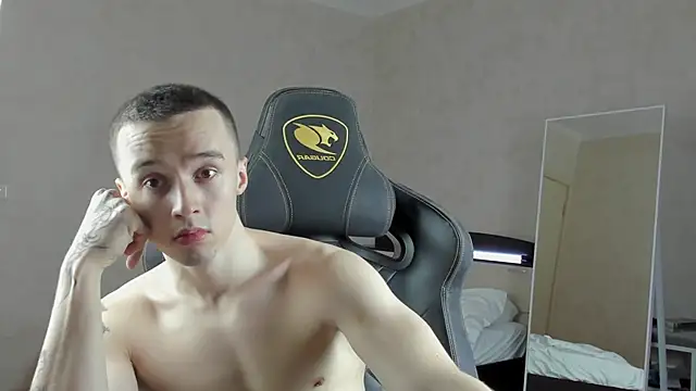 MasonWarholl online show from December 23, 10:33 pm