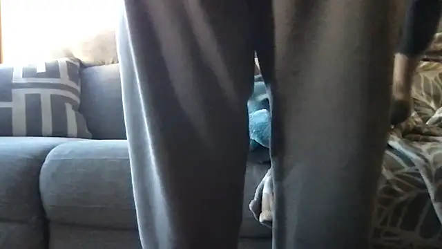 cliveokanagan24 online show from February 8, 8:24 pm