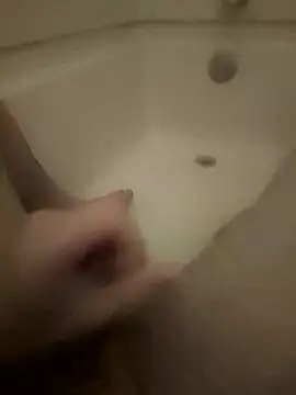 hungandnerdy420 online show from October 19, 8:45 pm