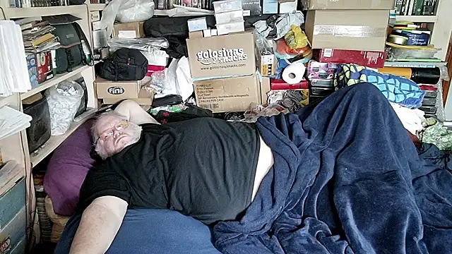 hadeszeuss2 online show from April 14, 2:27 pm