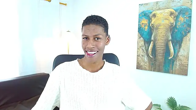 maiki18  online show from December 15, 8:50 pm