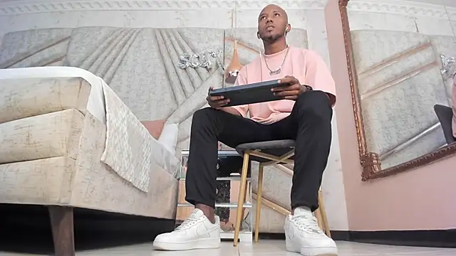 JamesParck online show from February 22, 11:24 am