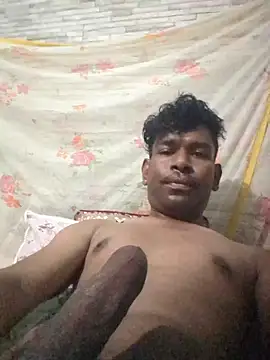 richardjames95 online show from May 15, 1:08 pm