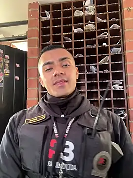 Stiven-Bell online show from January 24, 1:25 pm