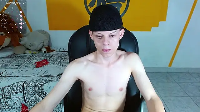 Matthew Boy  online show from January 21, 4:44 pm